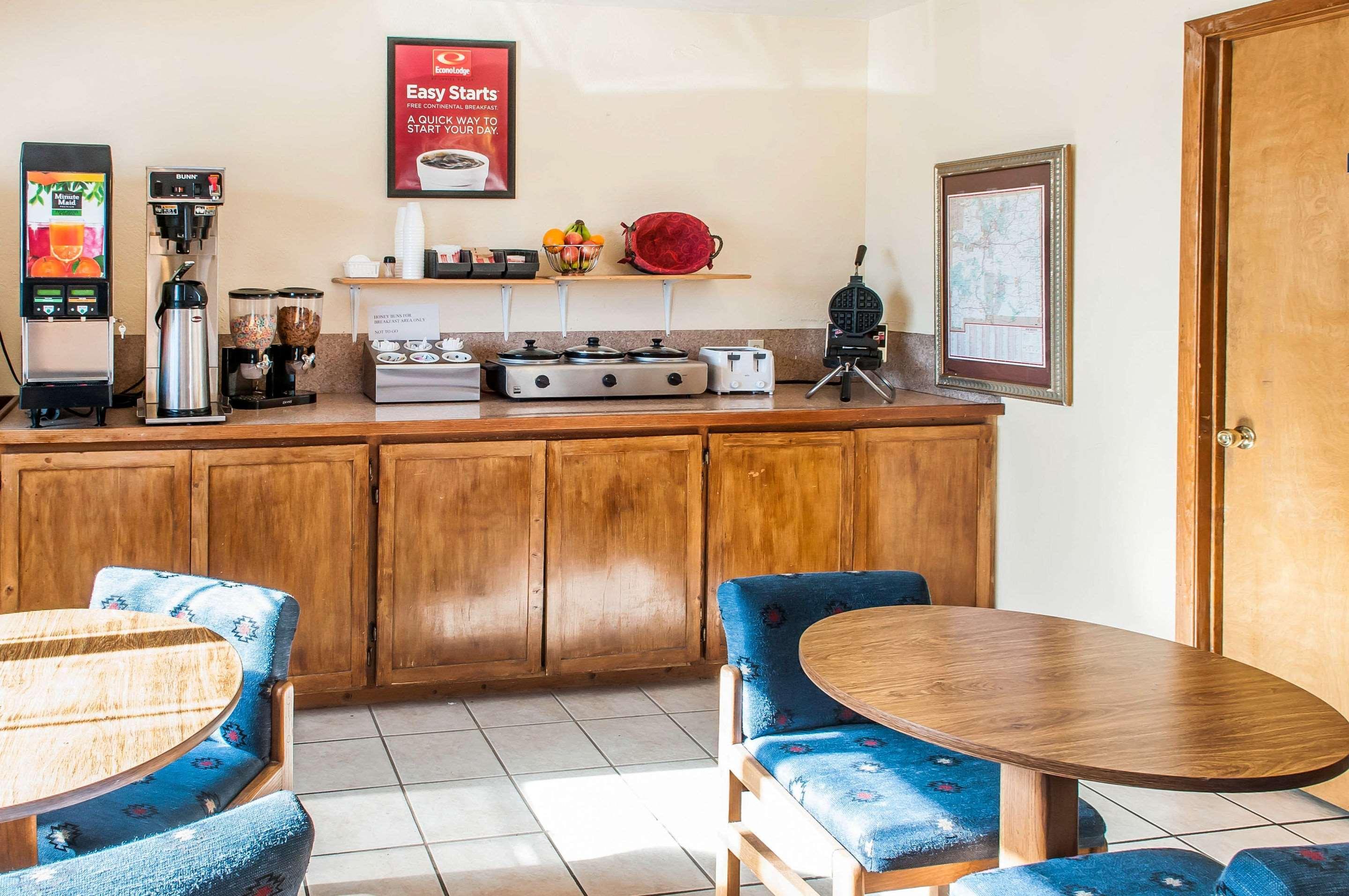 Econo Lodge Eagle Nest Eksteriør billede