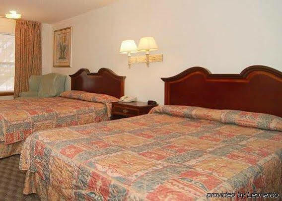 Econo Lodge Eagle Nest Eksteriør billede